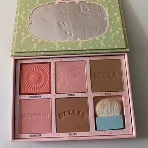 Benefit Cheek Leaders Face Palette